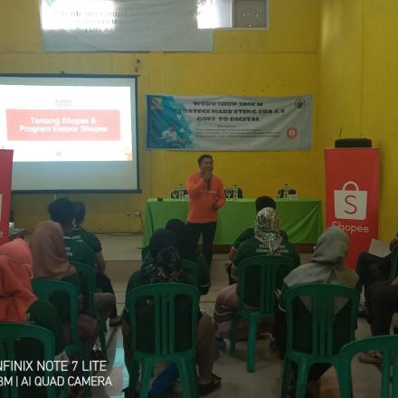 PELATIHAN UMKM DESA MARUYUNG DALAM PEMULIHAN EKONOMI BERSAMA SHOPEE